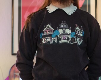 1980s Three Victorian Houses Pullover Sweatshirt // Ruffled Collar // Goth Architect