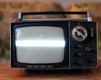 NON-WORKING Vintage 1960s Portable Sony 5-303w Micro TV // Black