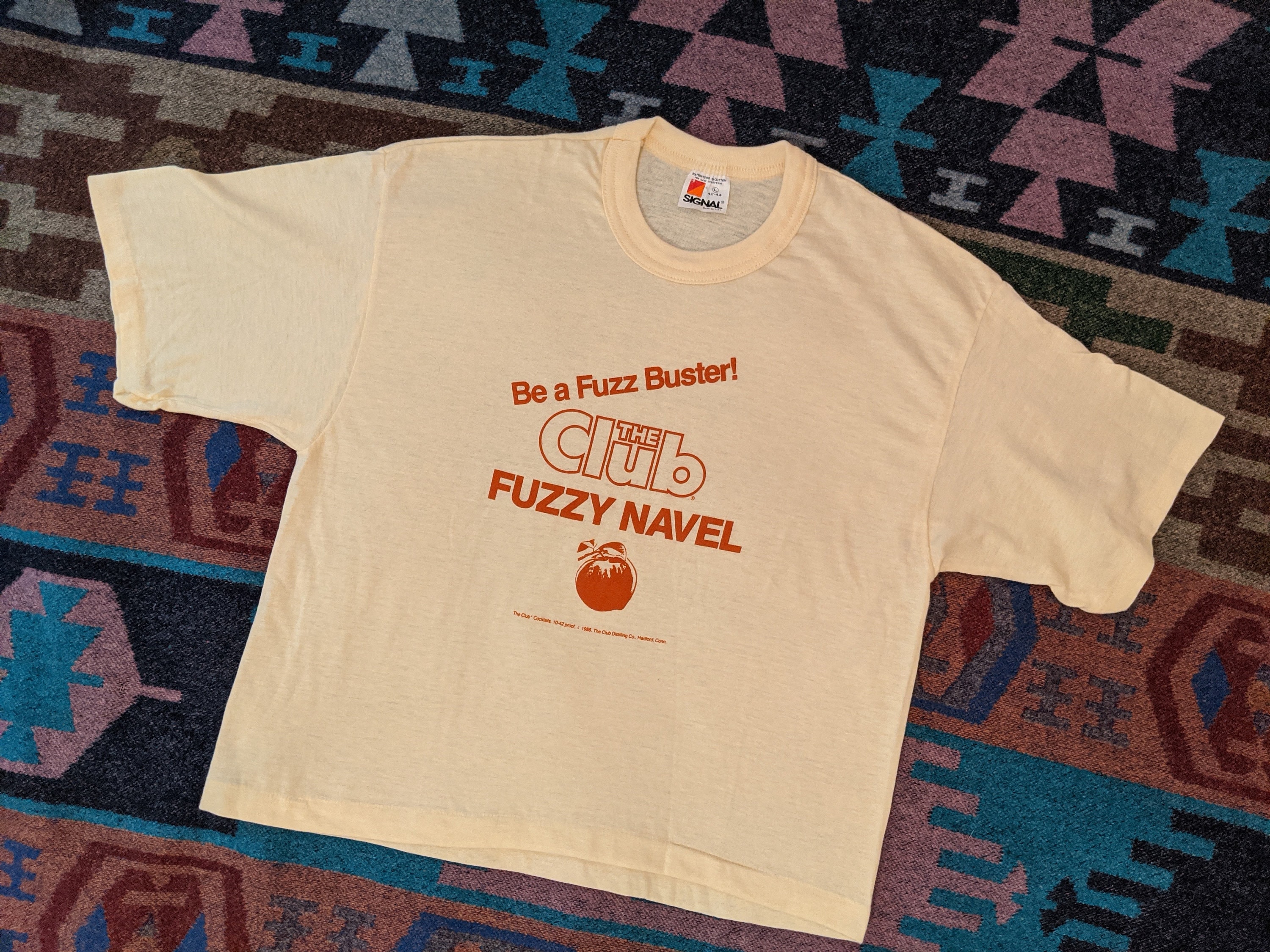 Vtg 1980s Deadstock Fuzzy Navel by The Club T Shirt // Be a Fuzz Buster! Short Crop Promotional 1986 Alcohol