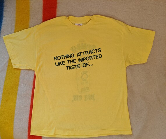 Vtg 1980s Deadstock Yellow Bombay Dry Gin T Shirt… - image 2