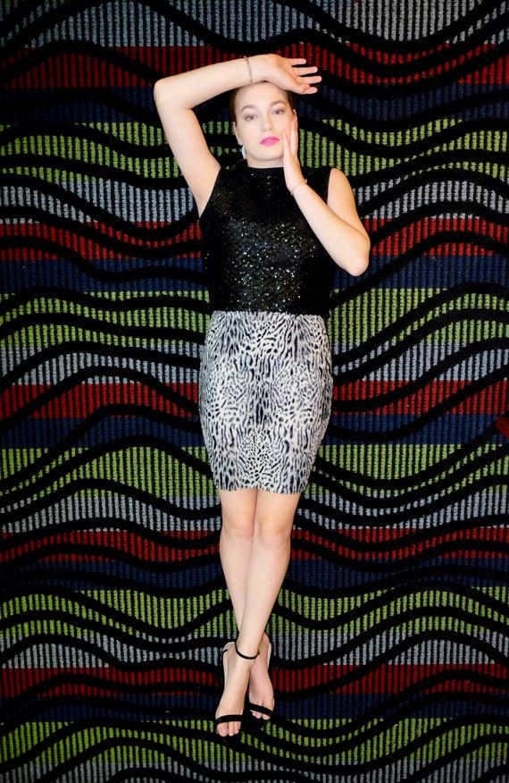 Nelly de Grab All Black Sequin Zip Up Vest // 1960