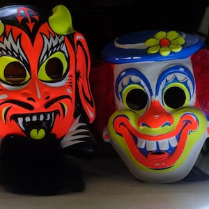 Vintage Halloween Blue Monster Vampire Hero 60s Safety Glow Plastic Mask  Trick or Treating Spooky Costume Kid Neon 