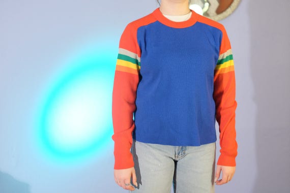 Classic Vintage 1970s Rainbow Sleeve Primary Colo… - image 2