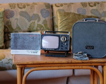 Rare Sony 5-202-E Micro TV Portable Television Receiver With
