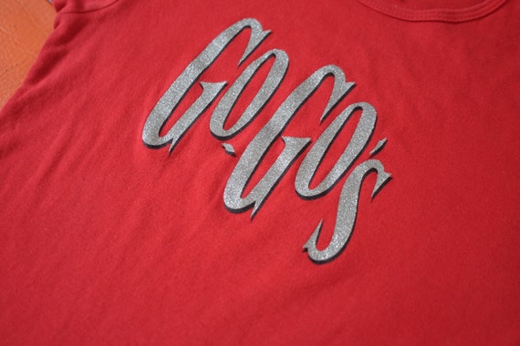The Go-Go's Tour T-Shirt 2003 / Red Silver Sparkl… - image 2