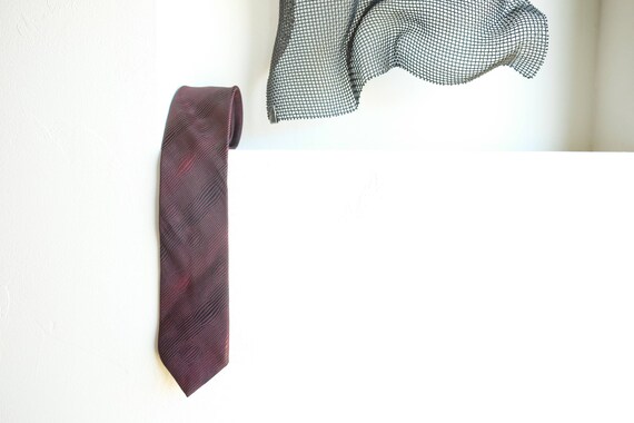 Stringbeans Op Art Ball Neck Tie // Optical Illus… - image 1