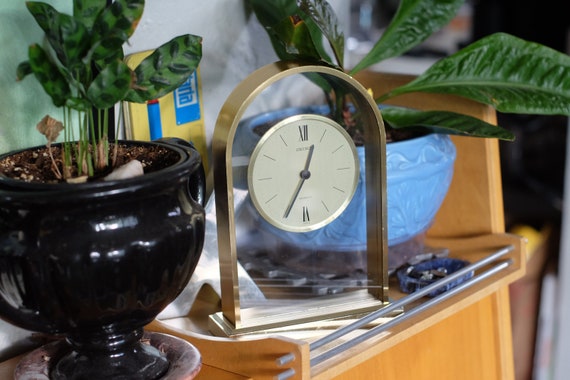 Vintage 1970s Seiko 21301A Floating Desk Clock // Glass and Brass