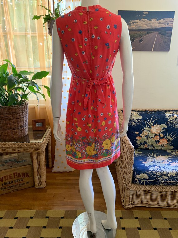 60s WILDFLOWER vintage Novelty Print Sleeveless B… - image 7