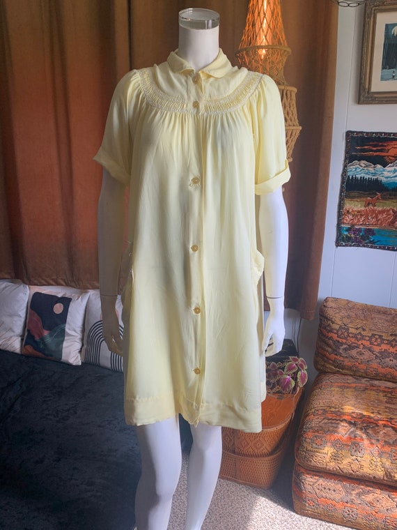 vintage 1940s yellow Button up nightgown Beautiful