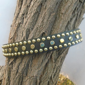 Premium 1-3/4 &quot;Studded Leather Belt Full Grain 1 rij 1/2&quot; (45mm) Plat en 2 rijen van 3/8 &quot; (13mm) Ronde Gouden Messing Studs Hoge Kwaliteit USA Made