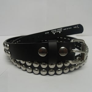 Cinturón de cuero de grano completo premium de 1-1/4" (32 mm) de ancho con 2 filas de 1/2" (13 mm) Silver #60 Round Studded Spiked Made in U.S. NYC
