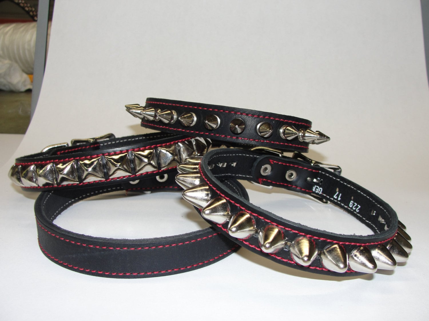 3/4" Wide Black Leather Collar Choker stitched border Plain Spiked Studded Pyramid Cone Chrome/Silver Biker Rocker 80s Punk handmade in USA