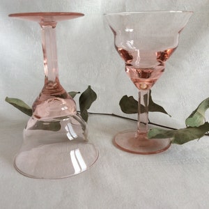 2 glasses Art Deco rose , wine , cocktails, 1960s Bild 3