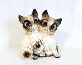 Vintage Double Cat Figurine, Siamese Cats, Twin Kittens, Two Blue Eyed Cats