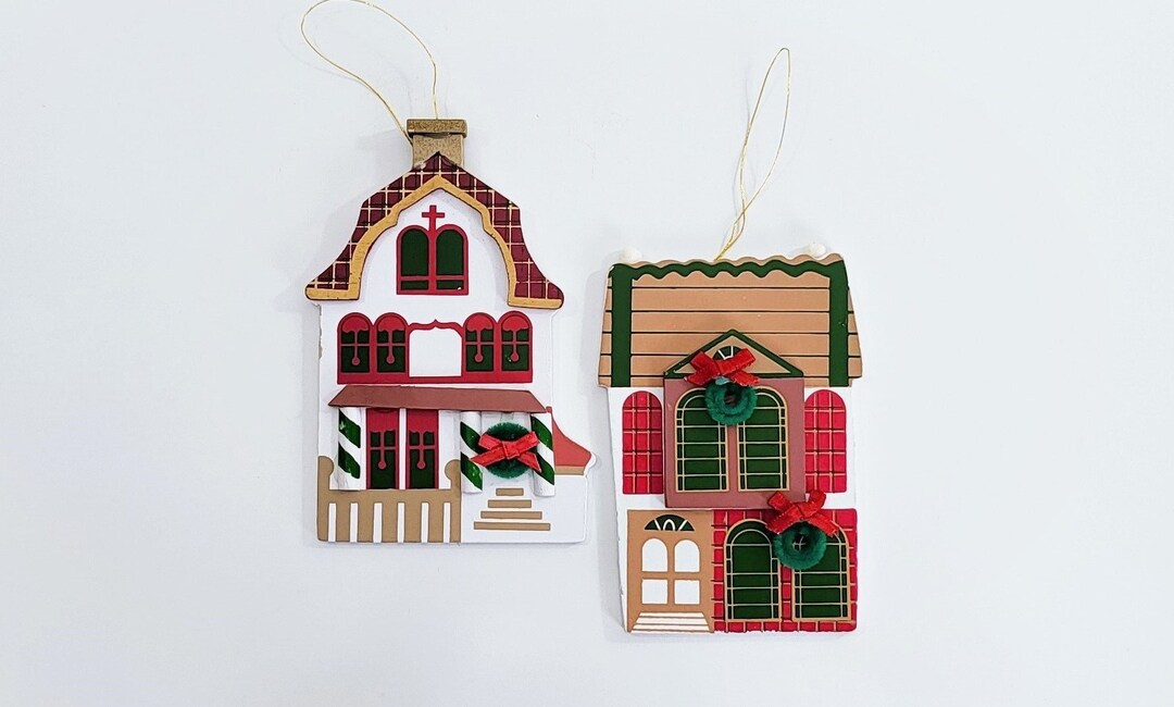 Vintage Christmas House Ornaments, Wood House, Green and Red Plaid Tree