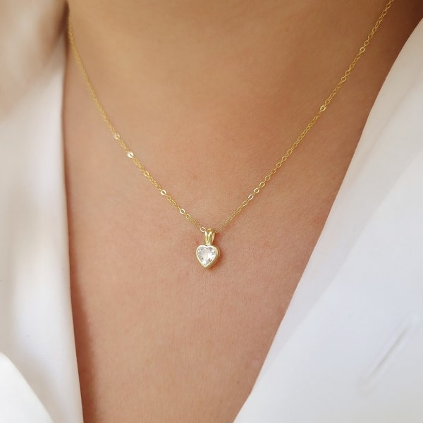 Solitaire Cubic Zirconia Tiny Heart Chain Necklace. 925 Sterling Silver Gold Plated. White Cubic Zirconia. 925 Sterling Silver Necklace.