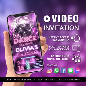Könnte beinhalten: Eine digitale Einladung in Pink und Lila für eine 8. Geburtstagsparty mit einer Discokugel-Grafik und dem Text "Let's Dance & Celebrate Olivia's 8th Birthday". Die Einladung enthält das Datum, die Uhrzeit und den Ort der Party sowie einen Link, um ein vollständiges Video mit Musik anzusehen.