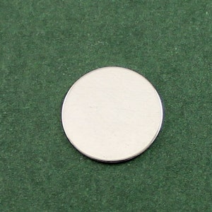 5/8&quot; plata redondo estampado en blanco, estampado fuente, fuente de fabricación de la joyería, Ronda sellado de espacios en blanco para personalizar ST20RR inicial