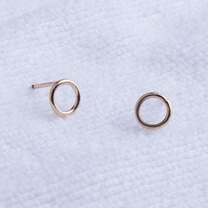 Tiny Open Circle Studs in 5,6,7,8 mm Circle Post,Dainty Stud Earrings, Everyday Earrings,Open Circle Studs, Gold 6mm Circle Studs,GFER196