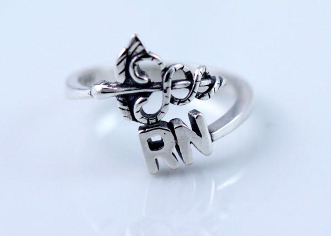 [ブリングジュエリー] スターリングシルバー925製 レジスターナース 正看護師 シンボル RN ペンダント ネックレス 40cm | フィジェットリング 不安解消リング 女性用 調節可能 不安