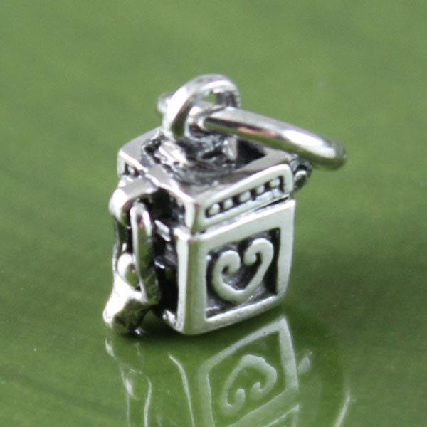 Teeny Tiny Sterling Silver Cube Prayer Box, Charm Pendant, Small Charm, Small Pendant, Prayer Box, Wish box, Locket Charm, PB022