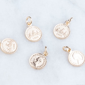 5 pieces- Coin Gold Plated on Silver Coin Pendant, Gold Coin Pendant, Thick, Small Thick Italiana Coin Charm Pendant,Gold Coin VC67