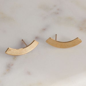 Curved Bar Post Stud Earrings, Earring Components, 14K Gold Filled Earrings, Simple, Minimal Earrings, Jewelry Making Supplies, GFER120
