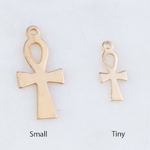 Kleine OF kleine Ankh gewone kruisbedel in sterlingzilver, gold filled, Life Ankh Cross Charm, Shaker Charm, Gold Filled Ankh Cross, HCIN243
