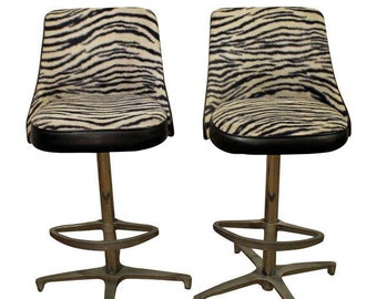 mid century swivel bar stools teal green midcentury bar stools danish modern chromcraft zebra print swivel 3pair mid century bar stools etsy mid century swivel bar stools teal green midcentury bar stools danish modern chromcraft zebra print swivel 3pair mid century bar stools etsy