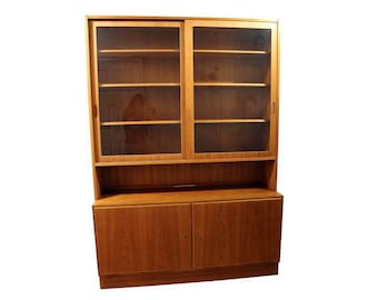 Mid-Century Danish Modern Poul Hundevad HU Teak China Cabinet Hutch