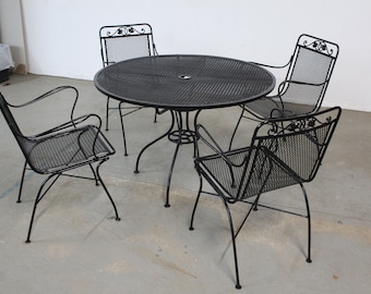 Vintage Woodard Outdoor Iron Table and 4 Chairs