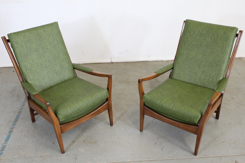 Pair of Mid Century Modern Walnut Open Arm Lounge Chairs image 4