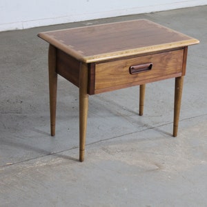 Mid-Century Modern Andre Bus Lane 'Acclaim' Single Drawer End Table image 1