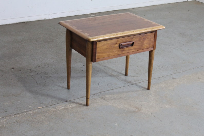 Mid-Century Modern Andre Bus Lane 'Acclaim' Single Drawer End Table image 1