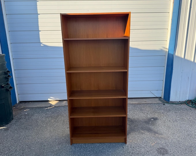 Mid-Century Modern Danish Modern Poul Hundevad Style Teak Bookcase