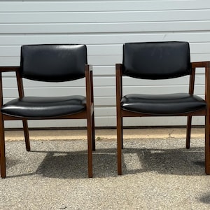 Pair of Mid-Century Lounge Chairs Walnut Open Arm Lounge Chairs #1