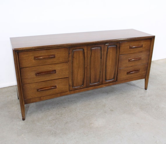 Mid Century Modern Broyhill Emphasis Walnut Credenza Dresser Etsy