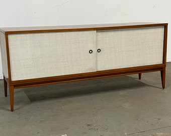 Mid-Century Modern Paul McCobb Credenza/Media Console