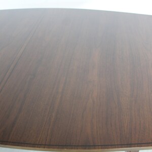 Mid-Century Modern Surfboard Walnut 60 Dining Table by Broyhill image 4