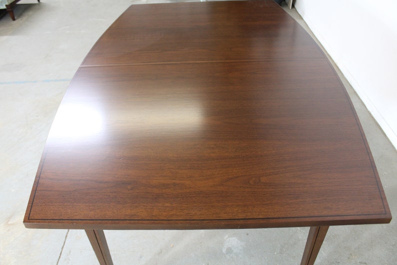 Mid-Century Modern Surfboard Walnut 60 Dining Table by Broyhill image 6