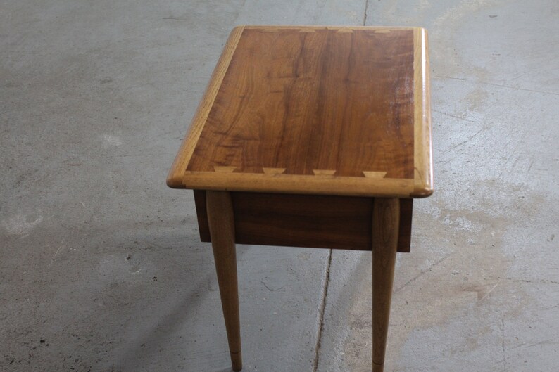 Mid-Century Modern Andre Bus Lane 'Acclaim' Single Drawer End Table image 5