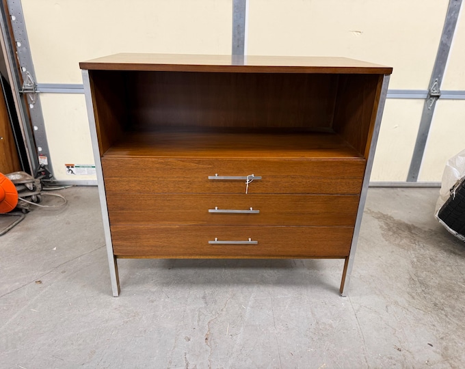 Paul McCobb Calvin Group Bachelor Chest/Media Center