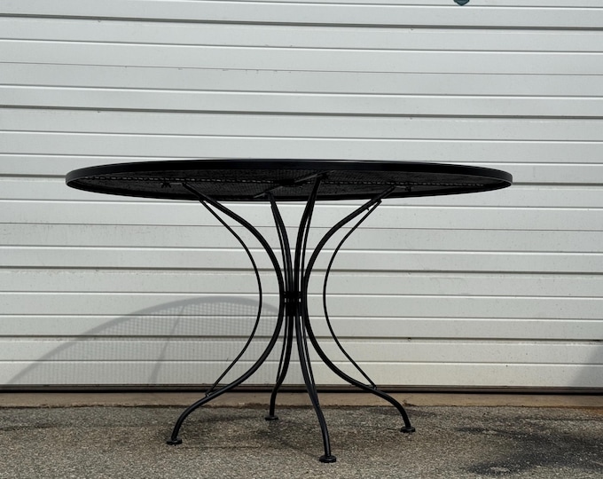 Mid-Century Outdoor Iron Salterini Round 48" Dining Table