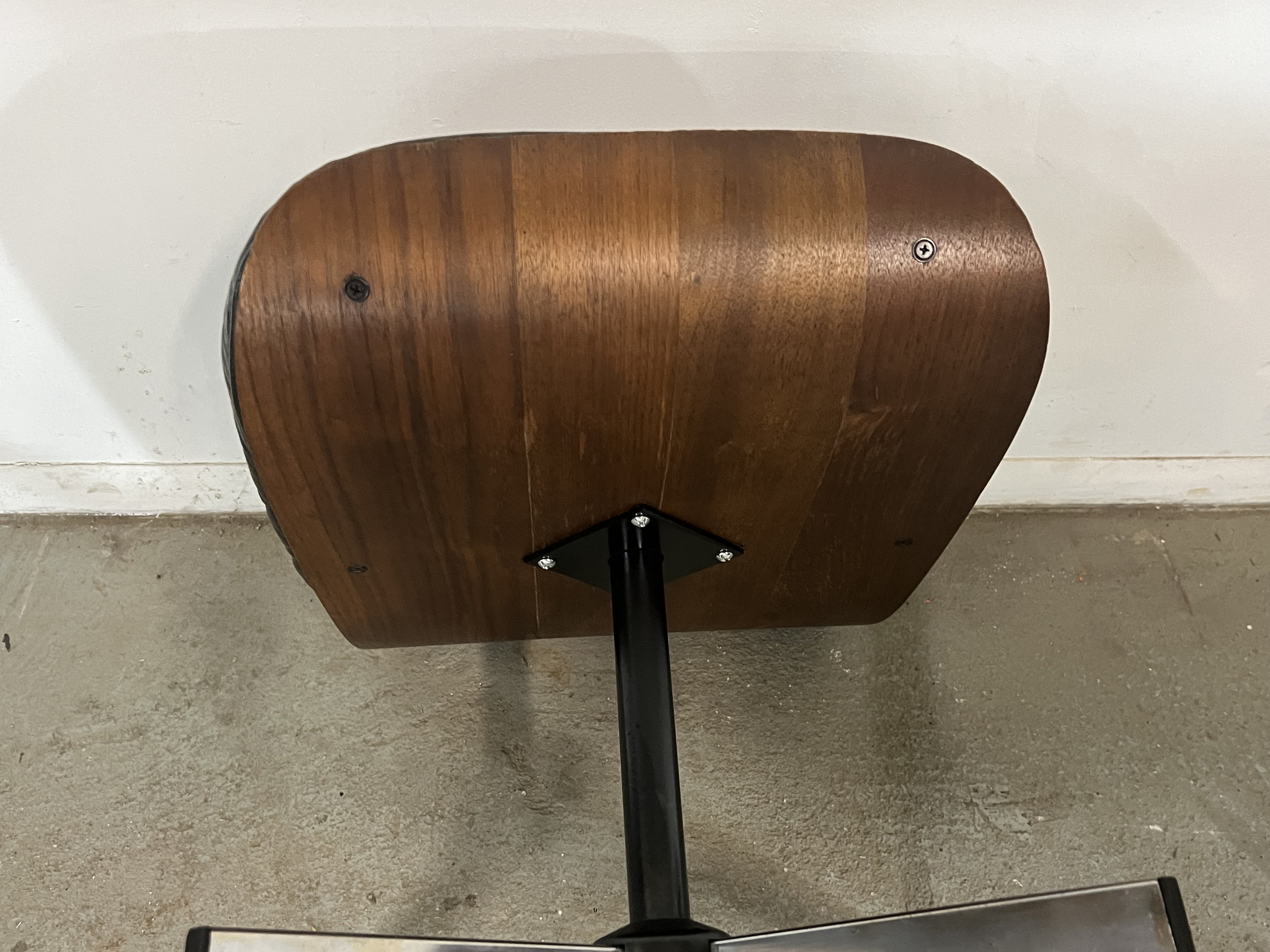 Selig eames deals