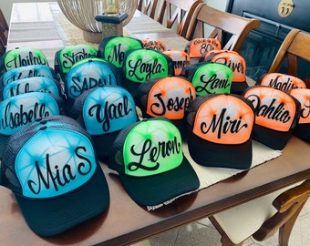 ¡36 gorras aerografiadas! Recuerdos para fiestas de cumpleaños / Baile de los 80 y 90 / Niños, adolescentes y adultos / Fiesta de hip hop / Gorras trucker aerografiadas / Hip hop con brillo