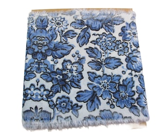 Tim Holtz Fabric Strip, Blue Floral Wallpaper, Junk Journal, Slow Stitch, PWTH297, 3x44 inches