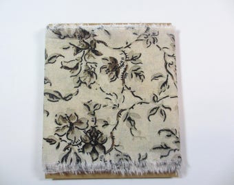 Tim Holtz Fabric Floral, Neutral Wallpaper, Junk Journal Ephemera, Slow Stitch, Mixed Media, #PWTH257, 3x44 inches