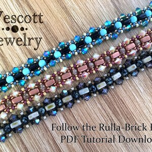 Könnte beinhalten: Drei Perlenarmbänder in Türkis, Kupfer und Schwarz, mit dem Text "Wescott Jewelry" und "Follow the Rulla-Brick Road PDF Tutorial Download". Die Armbänder weisen verschiedene Perlenformen und -farben in komplizierten Mustern auf.