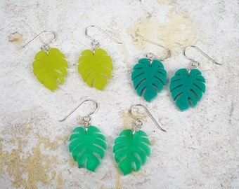 Monstera leaf dangle earrings, tropical leaf earrings, botanical jewelry, plant lover gift, green leaf earrings, plant mom gift