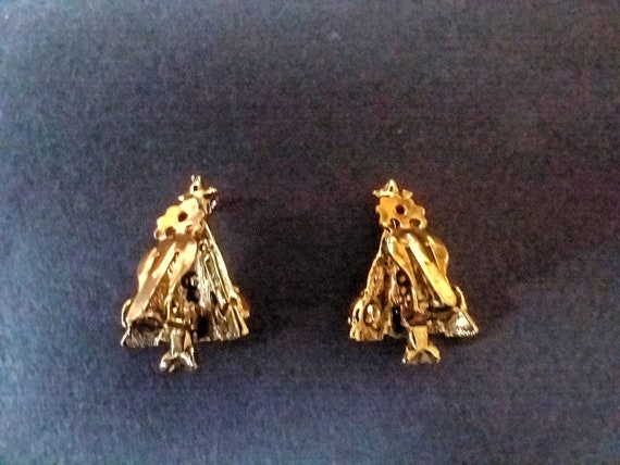 Vintage Gold Tone Christmas Tree Clip on Earrings… - image 3